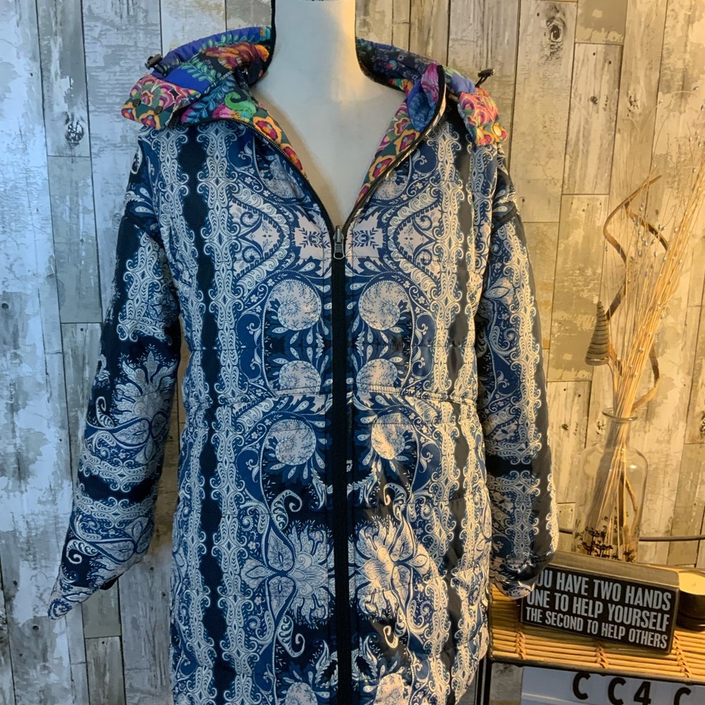 Johnny Was Multicolor Reversible Puffer Jacket w/removable hood. Size S - Picture 2 of 7